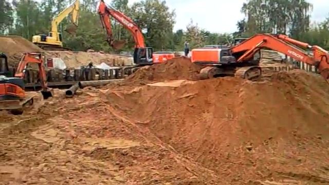 Устройство шпунтового ограждения компанией Большая Медведица на объекте СУ-33 смотреть онлайн