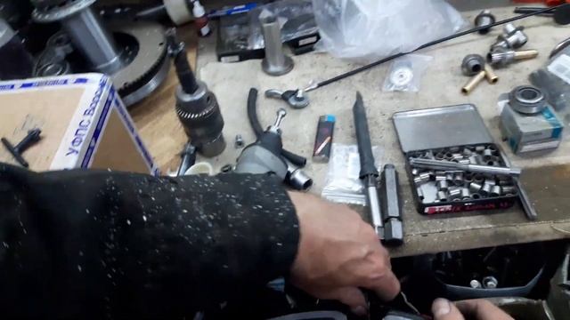 Свеча зажигания с длинной резьбой  на Урал.