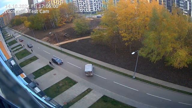 Таймлапс - 1 год за 15 миунт | Уличная Камера в ЖК Лучи | CCTV Camera Timelapse 1 year in 15 min смотреть онлайн