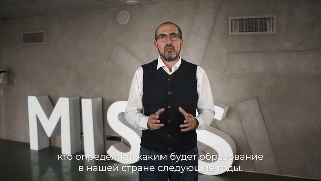 «Почему я иду на EDCRUNCH?» Александр Ларьяновский, управляющий партнер онлайн-школы Skyeng. смотреть онлайн