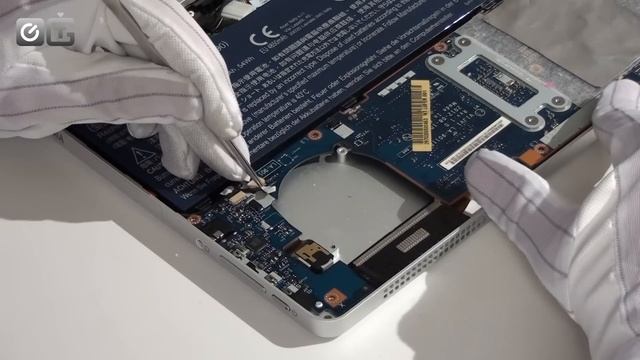 Acer Iconia Tab W700 - как разобрать планшет и обзор запчастей смотреть онлайн