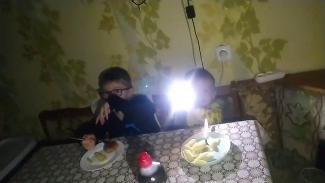 ЖЕСТЬ ГОТОВИЛ КАРТОШКУ 6 ЧАСОВ ? ASMR | MUKBANG | VLOG смотреть онлайн