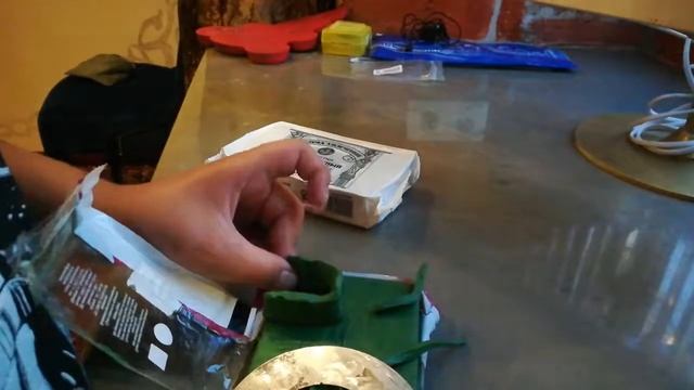 Паромобиль из пластилина и желейный медведь Валера смотреть онлайн