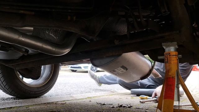 Clio exhaust replacement смотреть онлайн