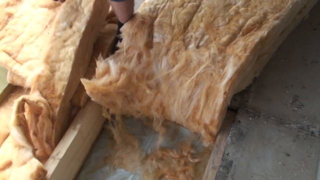 Вот такие вот каркасники с открытыми балконами продают доверчивым людям смотреть онлайн