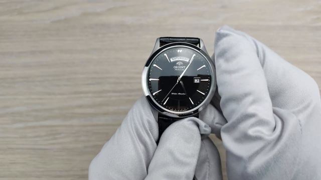 Забытая классика с интересным календарём / Orient EV0V003B смотреть онлайн