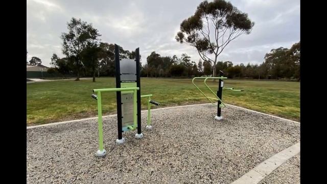 Evergreen Avenue Outdoor Gym (Albanvale) смотреть онлайн