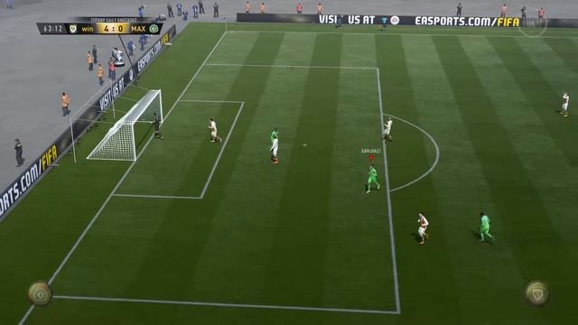 FIFA 17 навес с центра поля