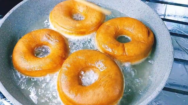 ПОНЧИКИ как ПУХ.ТЕСТО нежное и воздушное.ЛАЙВХАК как быстро налепить ПОНЧИКИ смотреть онлайн