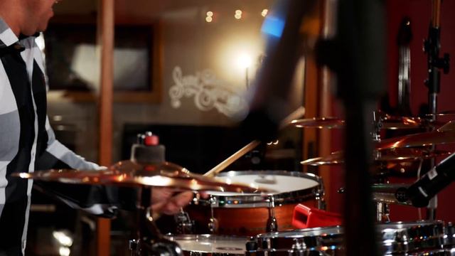 MEINL Percussion - Patricio "El Chino" Diaz (Timbales) - "En Coma" (Vielka Prieto) смотреть онлайн