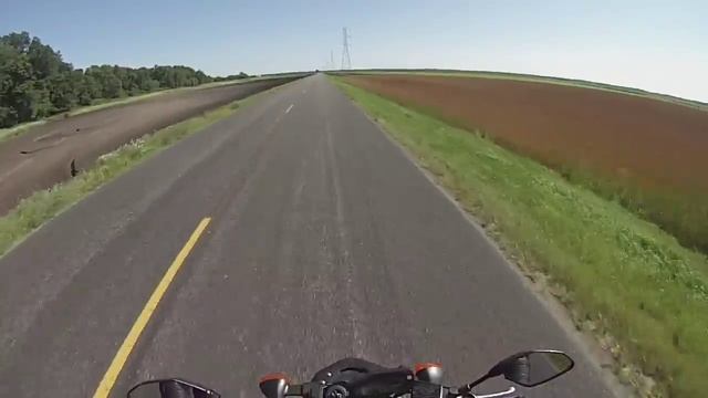 Introduction to my channel and Walkaround of my Yamaha FZ-09/MT-09 смотреть онлайн