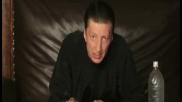 Чужая пародийный тизер смотреть онлайн