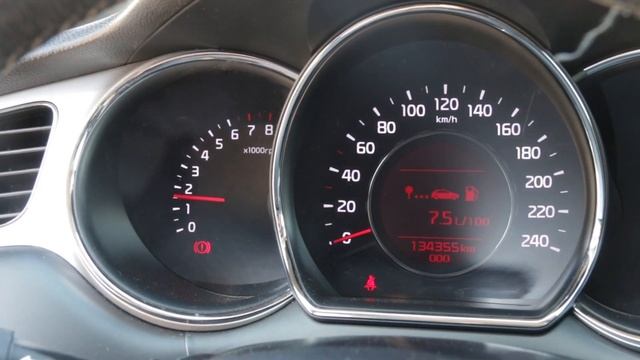 KIA Ceed смотреть онлайн