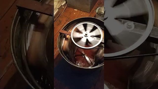 Медогонка с электроприводом от стиральной машины автомат смотреть онлайн