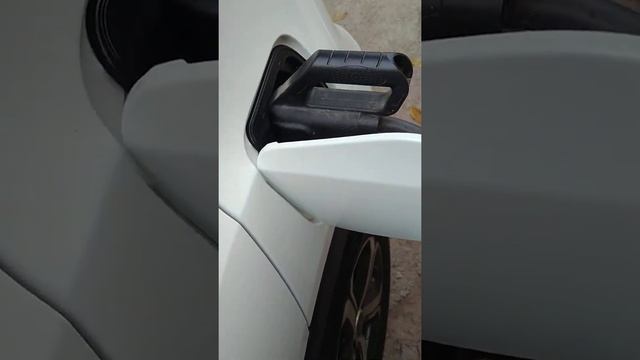 How to charge TATA POWER EZ CAR Fast DC Charging station. смотреть онлайн