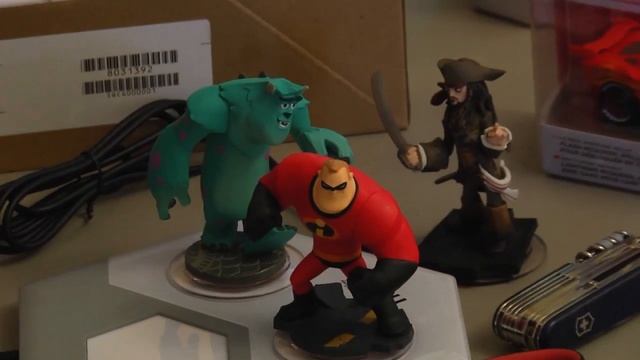Unboxing Disney Infinity Starter Set смотреть онлайн