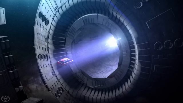 Tractorbeam! | Toyota Sienna 2015 смотреть онлайн