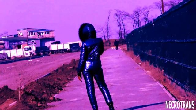 ЗЕРКАЛЬНАЯ МАСКА (ПРОТИВОГАЗ, РЕСПИРАТОР) С ДВУМЯ МАЛЫМИ ФИЛЬТРАМИ + СИНИЙ ЗИМНИЙ КОМБИНЕЗОН смотреть онлайн