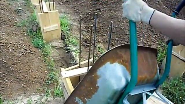 Фундамент свайный с ростверком +ГИДРОФОБИЗАЦИЯ. смотреть онлайн