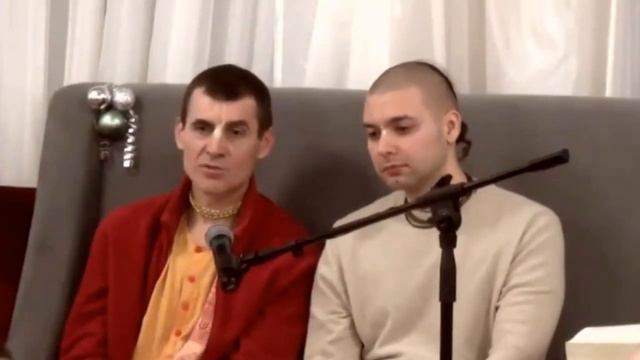 Читать умом и сердцем. Вальмики дас, Девакинандана дас
