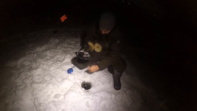 Зимняя рыбалка на налима в Ленинградской области [#1] смотреть онлайн