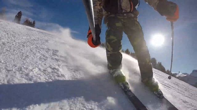 Skiing The Dolomites in Italy, Canazei смотреть онлайн