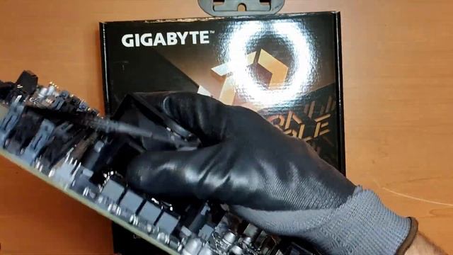 Ensamble tarjeta madre Gigabyte B560M DS3H, Intel Core i5 11400, 2 RAM Adata 8GB, SSD Adata M.2 Sat смотреть онлайн