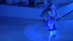 Ariana Grande - breathin (Live from the Sweetener World Tour)