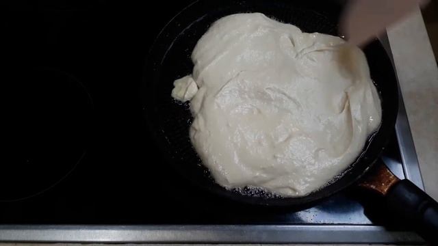 Рецепт ПИЦЦЫ на сковороде. 6 минут под крышкой и готово! Быстрый и простой рецепт Пиццы на сковород смотреть онлайн