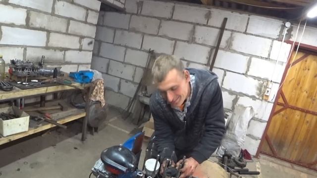 разобрали уд 25 на жигавских поршнях. после обкатки смотреть онлайн