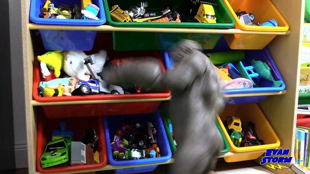 King Kong Skull Island Compilation Army Action Men Pretend Play and Unboxing смотреть онлайн