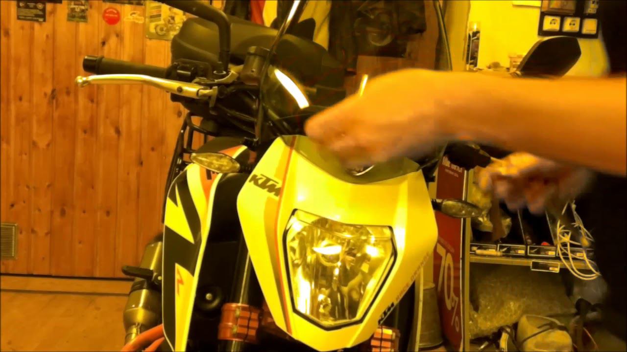 Ветровое стекло GIVI на KTM DUKE 690R смотреть онлайн