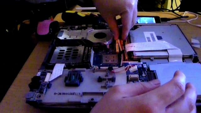 Let's Disassemble a Laptop! (Semi-Blind Run) part one смотреть онлайн