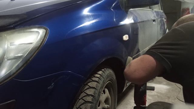 Невероятная!  5-минутная полировка автомобиля своими руками всего за 10 долларов