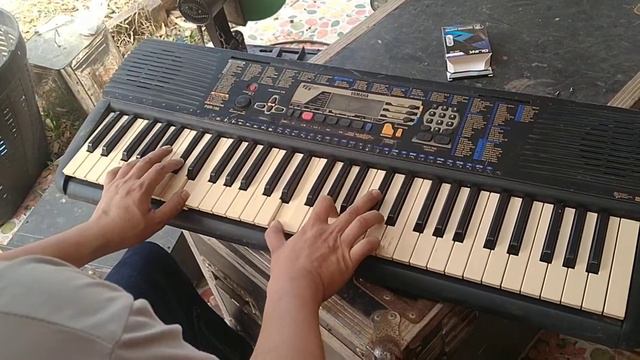Yamaha PSR195 Electric keyboard смотреть онлайн