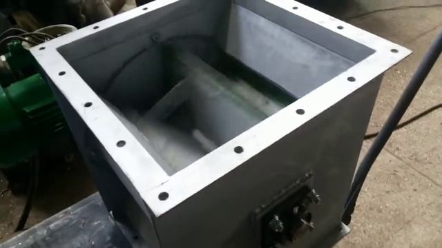 Шлюзовой перегрузчик (дозатор) ШП 400 для подачи опилок, щепы, зерна, торфа, комбикорма смотреть онлайн