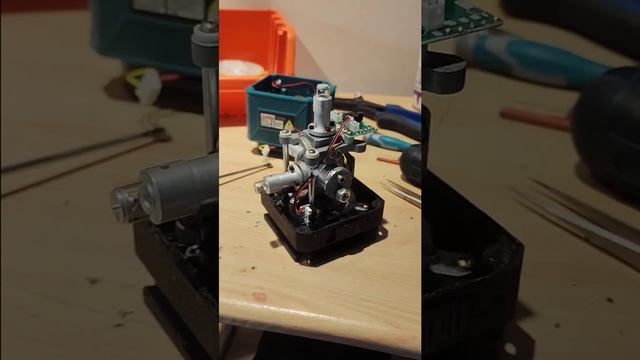 Ремонт лазерного рівня 4D Makita (китайський). Юстування, калібровка смотреть онлайн