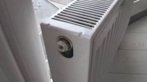 Как РАЗВОЗДУШИТЬ БАТАРЕЮ/радиатор? Не ГРЕЕТ БАРЕЯ в ДОМЕ?