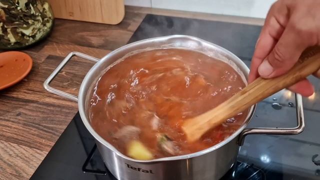 Rezept Für Georgische Suppe Mit Rindfleisch Und Gemüse! Das Berühmte Suppenrezept KHARCHO!