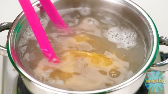 24 часа едим еду одного цвета Челлендж | Битвы с едой от Mega DO Challenge смотреть онлайн