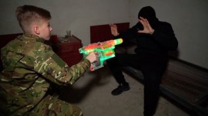 ОТЖАЛИ крутой  Jeep...Я против БАНДЫ.  NERF vs JEEP!!!