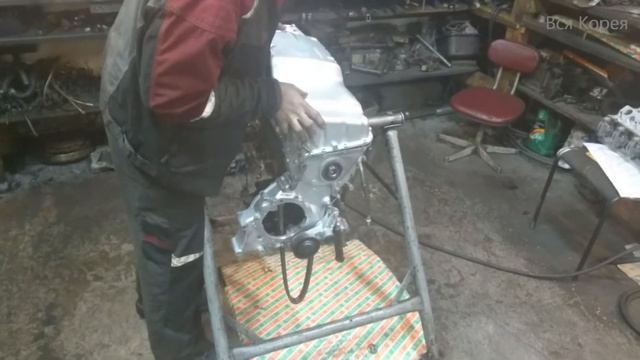 Разборка , подготовка ДВС (OM 662.911) на SsangYong Istana Замер давления масла смотреть онлайн