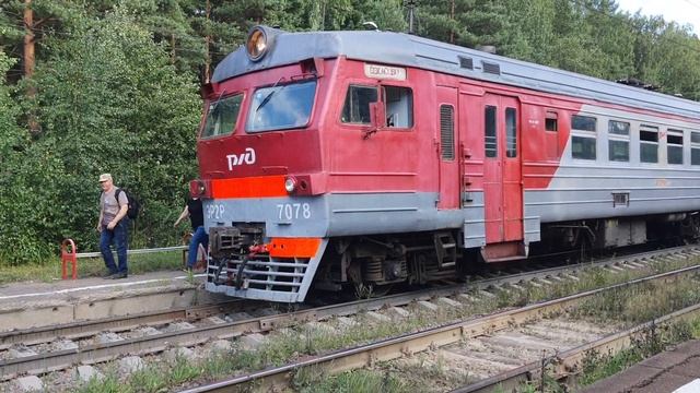"Живая легенда!" ЭР2Р-7078 на станции 165 километр. БМО ж/д смотреть онлайн