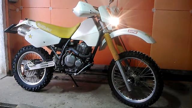 Suzuki DR 350 Sound смотреть онлайн