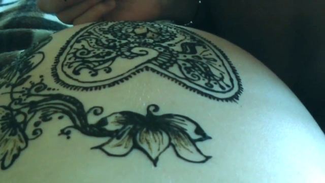 Мехенди на беременной Mehendi on pragnant | Рисую стилем Мехенди на животике беременной смотреть онлайн