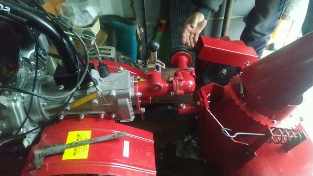 Мотоблок УГРА- установка снегоуборщика СУН 1. смотреть онлайн