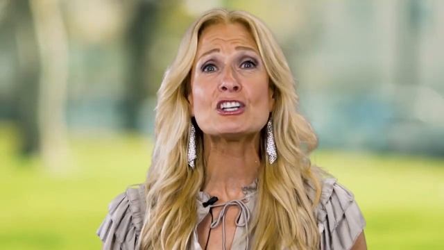 Холлі Стаут- програми DX4 і C9 ( очистка і детоксікація організму) смотреть онлайн