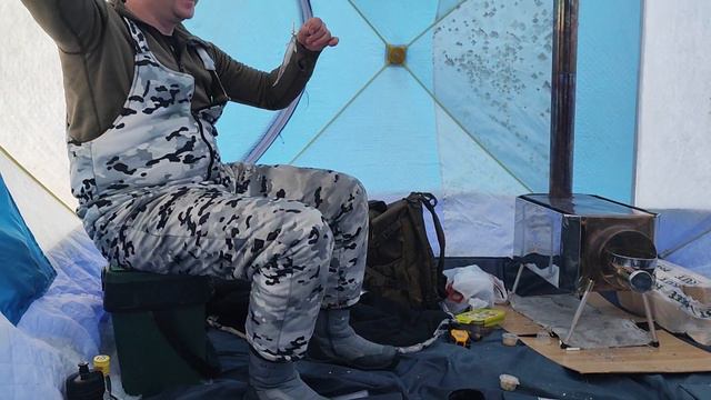 Попали в штормовой ветер в палатке /Улетная рыбалка на Кольском / Приколы на рыбалке / Бешенный кле смотреть онлайн