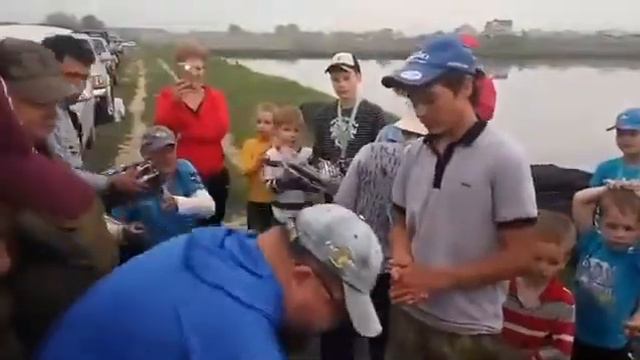 Детский рыболовный турнир Детство!!! Награждение!!! смотреть онлайн