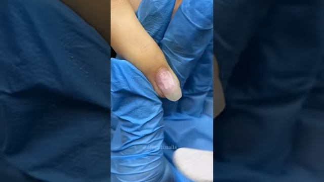 Так быстро материалы ещё никогда не заканчивались...#shorts #дизайнногтей #маникюр смотреть онлайн